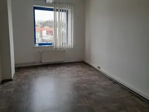 Pronájem kanceláře, Třebíč, Komenského nám., 25 m2