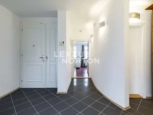 Pronájem atypického bytu, Praha - Nové Město, Dřevná, 250 m2