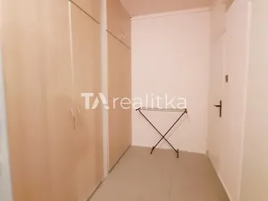 Prodej bytu 1+1, Karviná, Školská, 36 m2