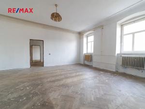 Prodej činžovního domu, Staré Město, nám. Osvobození, 444 m2