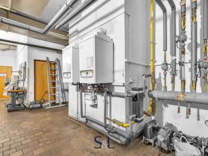 Prodej obchodního prostoru, Nový Bor, Hálkova, 650 m2