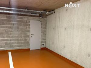 Pronájem garážového stání, Zlín, Nad Stráněmi, 18 m2