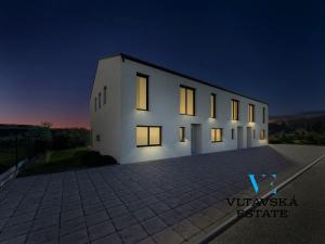 Prodej bytu 5+kk, Libčice nad Vltavou, Luční, 151 m2