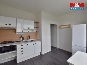 Pronájem bytu 2+kk, Hradec Králové - Třebeš, třída Edvarda Beneše, 41 m2