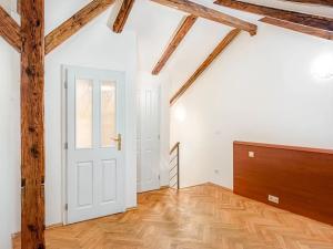 Prodej bytu 2+kk, Praha - Smíchov, Plzeňská, 63 m2