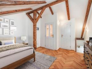 Prodej bytu 2+kk, Praha - Smíchov, Plzeňská, 63 m2