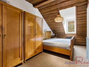 Prodej bytu 4+1, Karlovy Vary, Moskevská, 102 m2