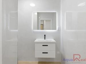 Prodej bytu 2+1, Karlovy Vary, Šmeralova, 51 m2