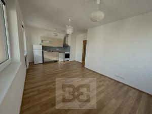 Pronájem bytu 2+kk, Praha - Holešovice, V háji, 58 m2