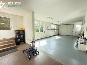 Prodej rodinného domu, Mrsklesy, 437 m2