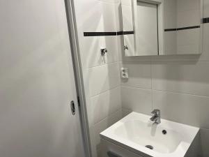 Pronájem bytu 3+1, Praha - Záběhlice, Jabloňová, 76 m2