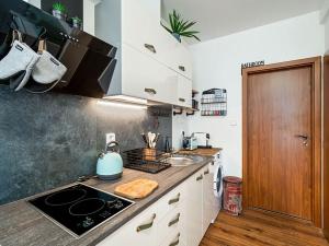 Pronájem bytu 1+kk, Praha - Hloubětín, Kukelská, 20 m2