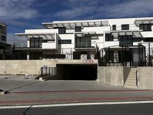 Pronájem garážového stání, Praha, 16 m2