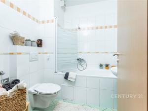 Pronájem bytu 2+kk, Praha, Bohdanečská, 47 m2