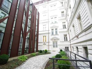 Pronájem bytu 1+1, Praha - Nové Město, Bolzanova, 47 m2