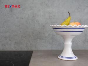 Pronájem bytu 1+1, Praha - Troja, Krynická, 29 m2