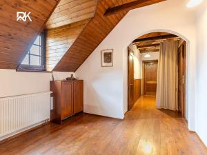 Prodej rodinného domu, Bříství, 375 m2