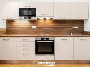 Prodej bytu 2+kk, Praha - Smíchov, Klicperova, 60 m2