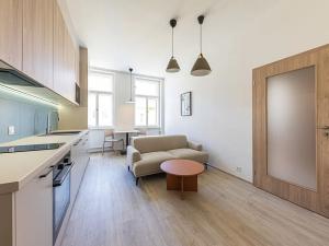 Pronájem bytu 2+kk, Praha - Nusle, Svatoslavova, 49 m2