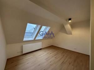 Pronájem bytu 2+1, Kyjov, třída Komenského, 48 m2