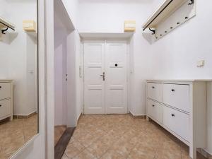 Prodej bytu 2+1, Praha - Libeň, Drahobejlova, 65 m2