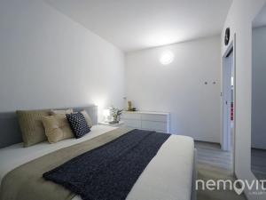 Prodej bytu 3+kk, Praha - Modřany, K Vystrkovu, 73 m2