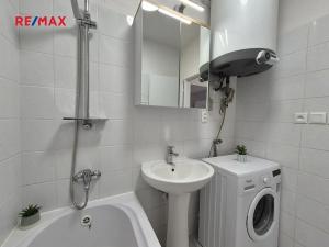 Pronájem bytu 2+kk, Kladno, Vojtěcha Lanny, 51 m2