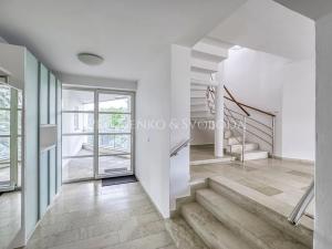 Prodej ordinace, Křižanov, Benešovo náměstí, 530 m2