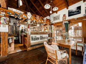 Prodej restaurace, Stařeč, Nádraží, 130 m2