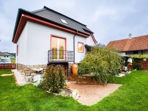 Prodej obchodního prostoru, Suchdol nad Lužnicí, Pražská, 180 m2