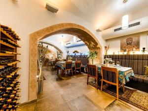 Prodej obchodního prostoru, Praha - Nové Město, Legerova, 230 m2