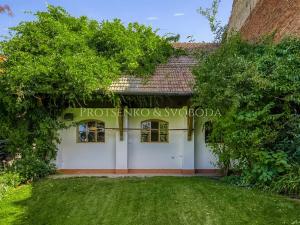 Prodej kanceláře, Křižanov, Benešovo náměstí, 530 m2