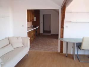 Prodej bytu 3+1, Brno, Charbulova, 96 m2