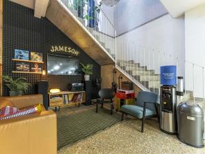 Prodej obchodního prostoru, Praha - Dejvice, Wuchterlova, 157 m2