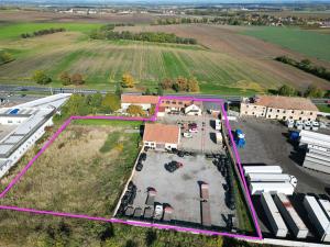 Prodej obchodního prostoru, Břežany I, 590 m2