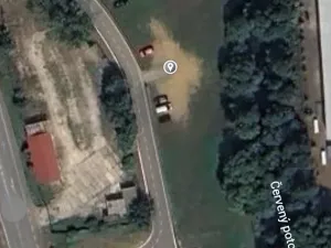Pronájem komerčního pozemku, Bavoryně, 500 m2