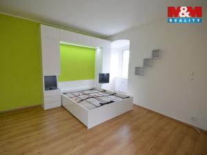 Pronájem bytu 1+kk, Mladá Boleslav, Staroměstské náměstí, 30 m2