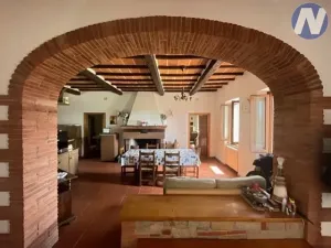 Prodej zemědělské usedlosti, Arezzo, Itálie, 300 m2