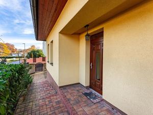 Pronájem rodinného domu, Praha - Křeslice, Pod ovčínem, 300 m2