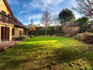 Pronájem rodinného domu, Praha - Křeslice, Pod ovčínem, 300 m2