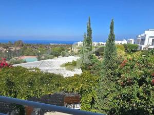 Prodej bytu 2+1, Agios Amvrosios Keryneias, Kypr, 83 m2