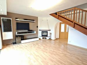 Pronájem rodinného domu, Praha - Újezd nad Lesy, Šlitrova, 220 m2