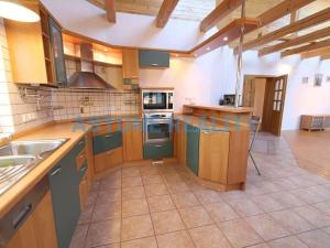 Pronájem rodinného domu, Praha - Koloděje, Kvasinská, 200 m2