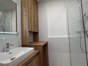 Pronájem bytu 2+1, Zlín, Věžové domy, 65 m2