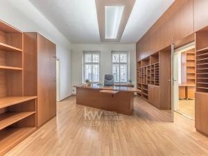 Pronájem kanceláře, Praha - Bubeneč, Jana Zajíce, 270 m2