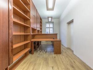 Pronájem kanceláře, Praha - Bubeneč, Jana Zajíce, 270 m2