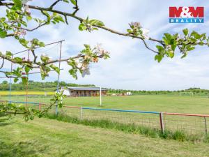 Prodej rodinného domu, Nepomyšl, 410 m2