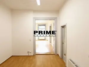 Pronájem kanceláře, Praha - Smíchov, Štefánikova, 70 m2
