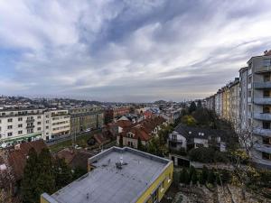 Pronájem bytu 3+kk, Praha - Břevnov, Šlikova, 110 m2