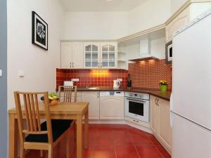 Pronájem bytu 1+kk, Praha - Vinohrady, Sázavská, 35 m2